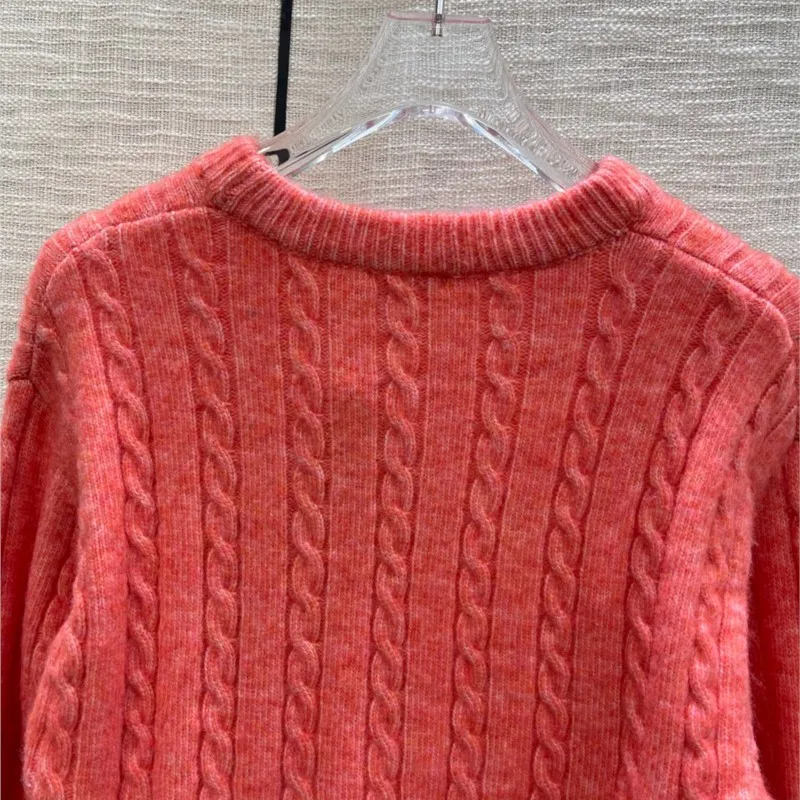 Вязаный пуловер с круглым вырезом, короткая приталенная версия, однотонный низ, эластичный дизайн, теплый и удобный, осень/зима 2023