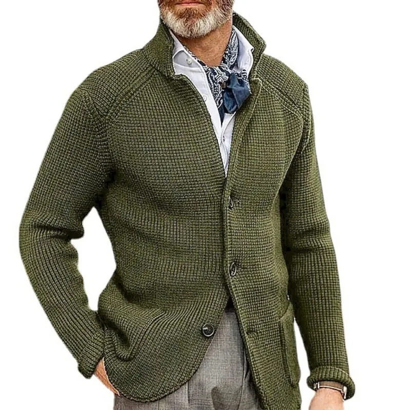 изысканное поступление Осенне-зимняя дизайнерская версия Мужская одежда Модный свитер с длинными рукавами Однотонный вязаный свитер Качество