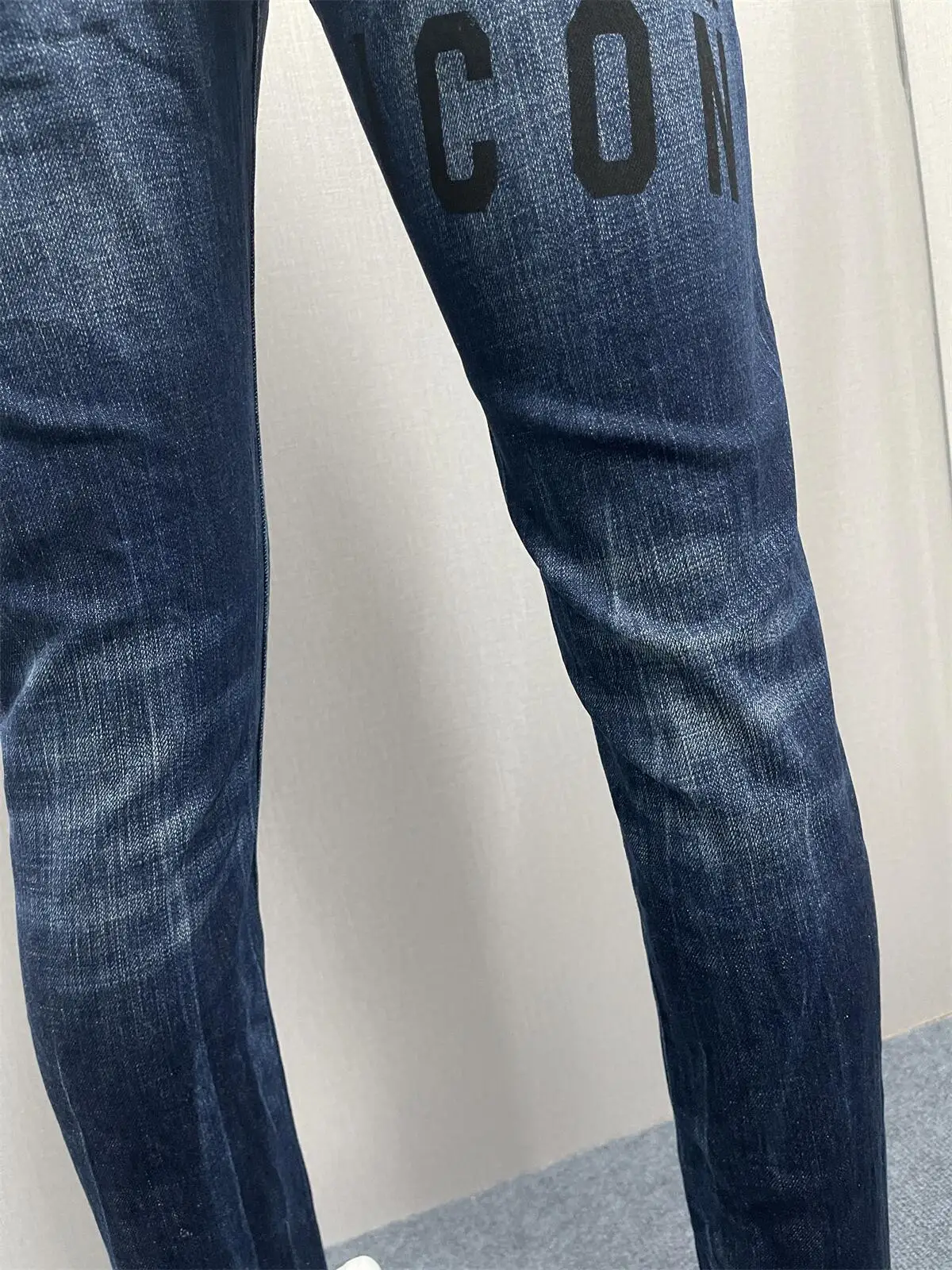 2023 Новые длинные брюки, мужские джинсы D2, Черно-серая микроэластичная нашивка для стирки, облегающая фигуру, маленькие ножки, повседневная на каждый день