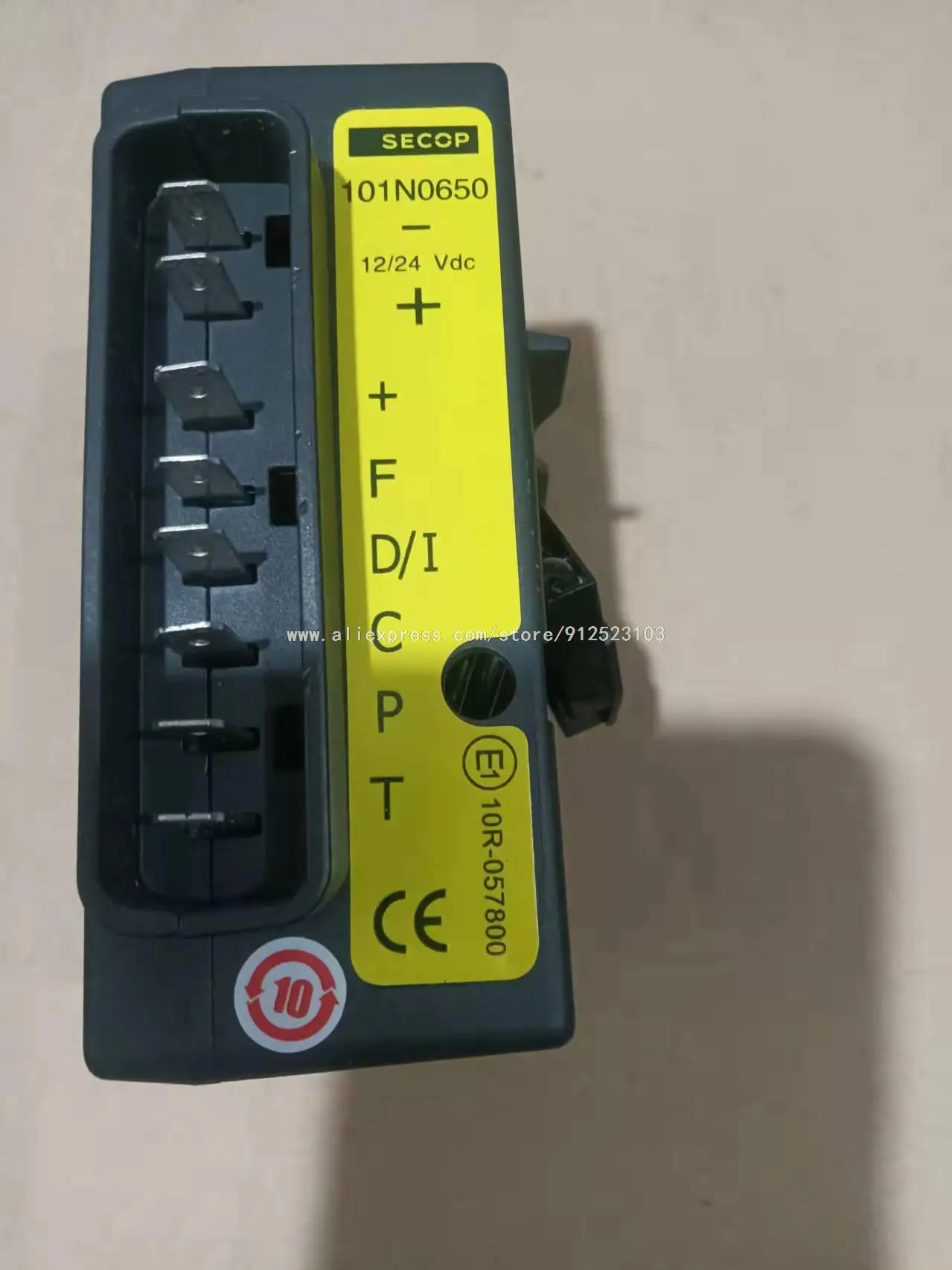 Привод компрессора с переменной частотой постоянного тока SECOP DC 12/24V 101N0650 Danfoss