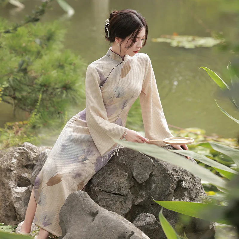 Осеннее элегантное повседневное платье Ципао с расклешенными рукавами и кисточками, расшитое бисером, для китайских женщин, воротник-стойка, Чонсам, элегантное повседневное платье