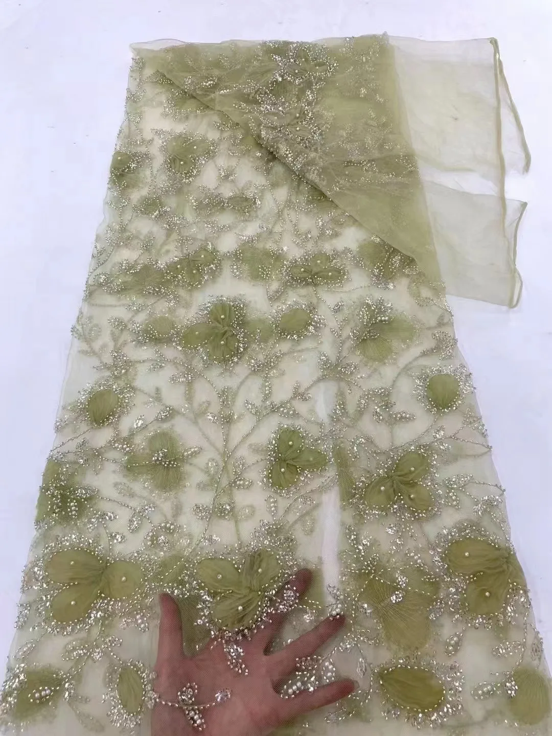 Новейшая французская тюлевая кружевная ткань в африканском стиле с вышивкой бисером, Высококачественное сетчатое кружево с пайетками 2023 года для свадебного шитья