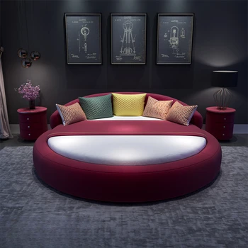 Тканевая большая круглая кровать в европейском стиле в современной минималистской тематике, электрический отель, спальня принцессы, свадьба пары